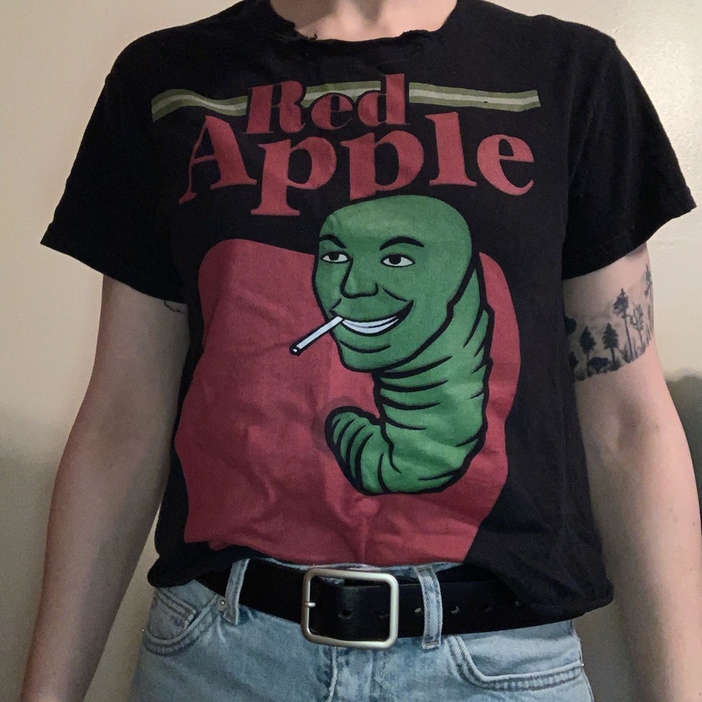 Red apple T-shirt from Pulp Fiction! Size small